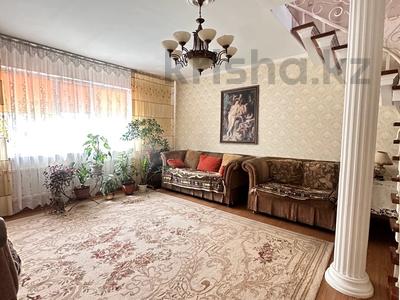 Аренда домов или дач в Алматы: Отдельный дом · 3 комнаты · 100 м², мкр Акжар — Даулеткерея за 400 000 〒 Отдельный дом · 3 комнаты · 100 м², мкр Акжар — Даулеткерея за 400 000 〒 в Алматы, Наурызбайский р-н