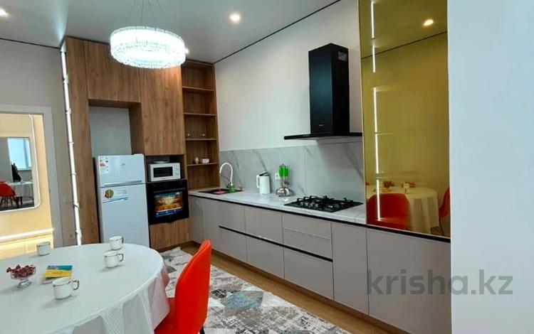 2-комнатная квартира · 76.1 м² · 2/9 этаж, мкр. Алтын орда, Алия Молдагулова за 35 млн ₸ в Актобе — фото 4