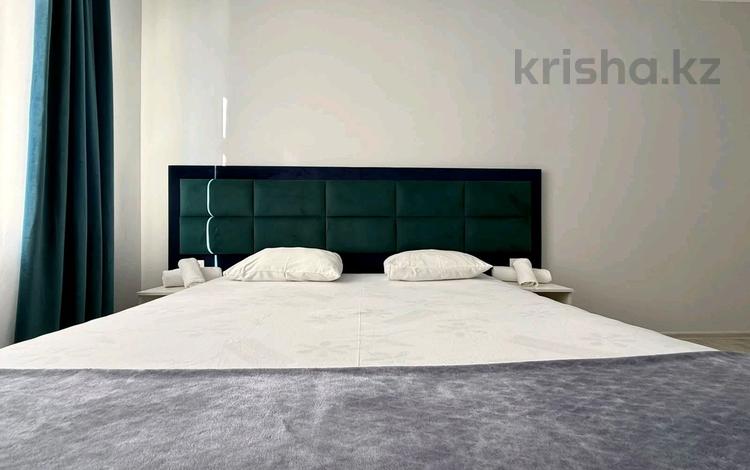 2-комнатная квартира · 55 м² · 10/19 этаж, 7-й мкр, Мкр.7а 20 за 250 000 ₸ в Актау — фото 2