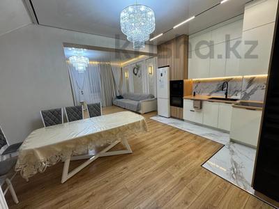 5-бөлмелі пәтер · 250 м² · 1/3 қабат, Данеш Ракышева 14, бағасы: 800 000 ₸ в 