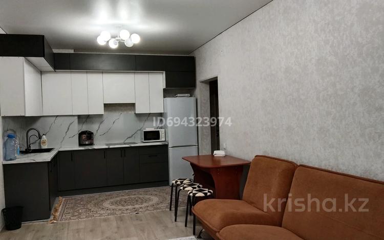 2-комнатная квартира, 50 м² помесячно, мкр Кайрат 303/5- 3 корпус 3-квартира — Жетісу базар