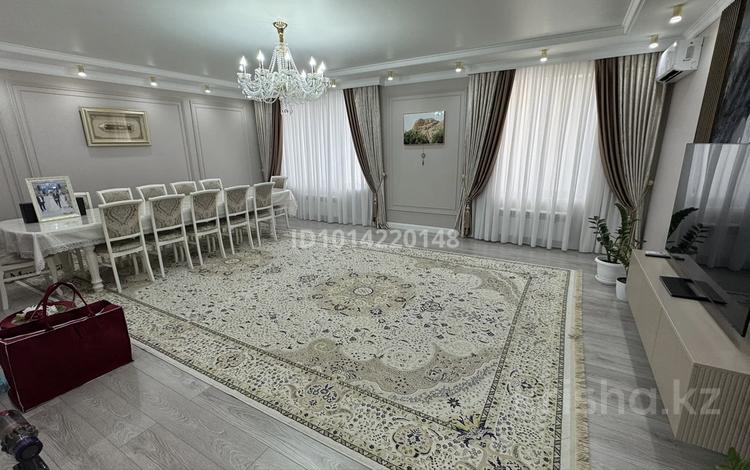 4-комнатная квартира · 130 м² · 5/9 этаж, мкр. Алтын орда, Батыс 2 340Б за 72 млн ₸ в Актобе — фото 2