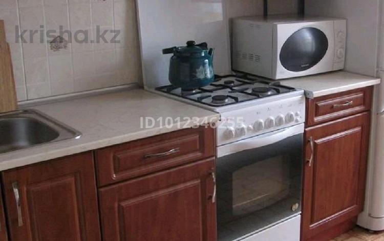 1-комнатная квартира · 32 м² · 1/5 этаж, Мкр. Орбита-1 5 за 11 000 ₸ в Алматы, Бостандыкский р-н — фото 2