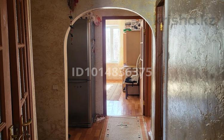 3-бөлмелі пәтер · 65 м² · 3/4 қабат, Мкр 2 дом 8, бағасы: 23 млн ₸ в Конаеве — фото 2