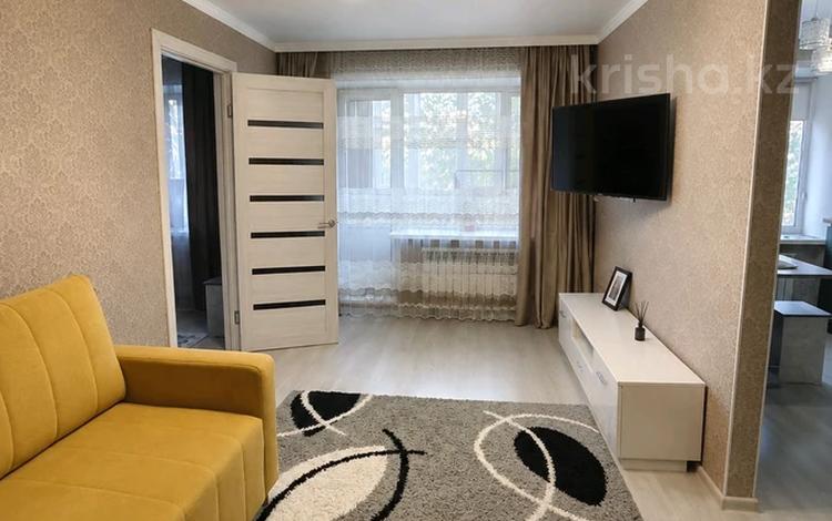 2-комнатная квартира · 42.7 м² · 2/5 этаж, Пришахтинск, Зелинского за 16 млн ₸ в Караганде, Алихана Бокейханова р-н — фото 2