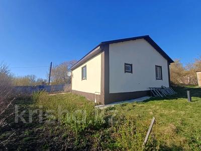 Отдельный дом · 3 комнаты · 72 м² · 10 сот., 3й проезд Шмидта 1/2 — Олега Кошевого за 10.5 млн ₸ в Петропавловске