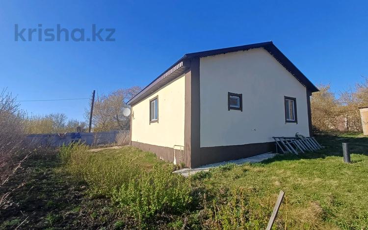 Отдельный дом · 3 комнаты · 72 м² · 10 сот., 3й проезд Шмидта 1/2 — Олега Кошевого за 10.5 млн ₸ в Петропавловске — фото 3