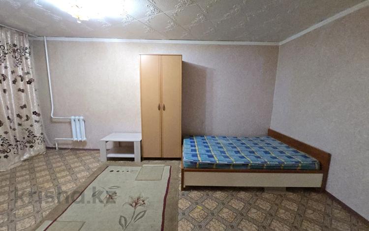 1-комнатная квартира · 33 м² · 1/5 этаж, Жабаева 167 за 110 000 ₸ в Петропавловске — фото 2