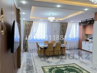 Продажа квартир в Туркестанской обл.: 4-комнатная квартира · 99.8 м² · 7/7 этаж, Шымкент тас жолы 10/2 — Возле Дом дружбы за 32 млн 〒 4-комнатная квартира · 99.8 м² · 7/7 этаж, Шымкент тас жолы 10/2 — Возле Дом дружбы за 32 млн 〒 в Туркестане