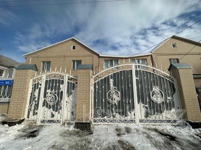 Отдельный дом · 4 комнаты · 321.2 м² · 9 сот., мкр Кунгей , Нила Мазитова 95 за ~ 89 млн ₸ в Караганде, Казыбек би р-н