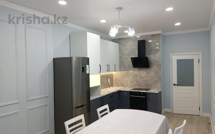 2-комнатная квартира · 70 м² · 4/21 этаж, Варламова 33 — Метро Сайран за 300 000 ₸ в Алматы, Алмалинский р-н — фото 2