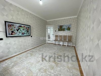 Пәтерлер в Мангистауской обл.: 3-бөлмелі пәтер · 70 м² · 2/5 қабат, 29-й мкр 20 — 29-20. 2 ЭТАЖ, бағасы: 25 млн 〒 3-бөлмелі пәтер · 70 м² · 2/5 қабат, 29-й мкр 20 — 29-20. 2 ЭТАЖ, бағасы: 25 млн 〒 в Актау