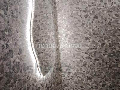 1-комнатная квартира · 38 м² · 1/5 этаж, 2 Микр за 8 000 〒 в Лисаковске