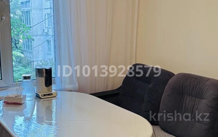 2-комнатная квартира · 54 м² · 3/5 этаж, мкр Тастак-3 15 за 35.8 млн ₸ в Алматы, Алмалинский р-н — фото 2
