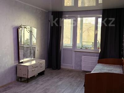 2-бөлмелі пәтер · 44.9 м² · 3/5 қабат, Просп. Абая, бағасы: 14.3 млн ₸ в Уральске, мкр Школьник