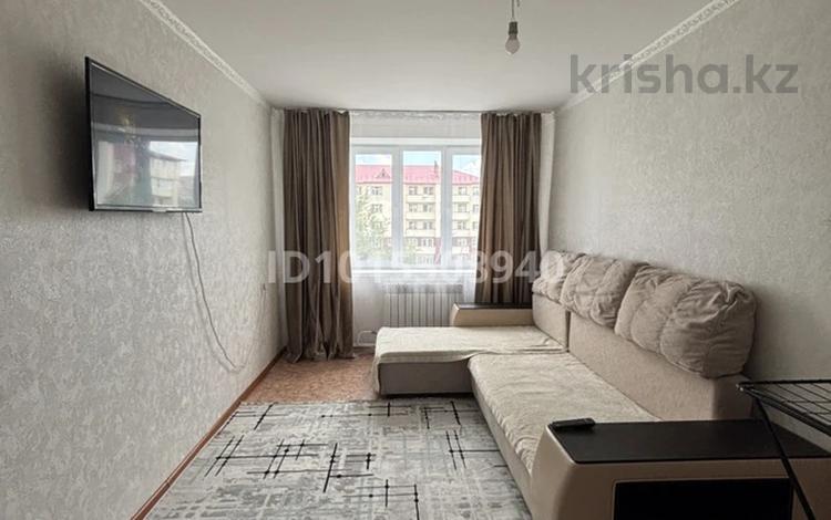 2-комнатная квартира · 45 м² · 3/5 этаж, Кокжал Барака 24/1 — Рядом школа №48 за 13 000 ₸ в Усть-Каменогорске — фото 2