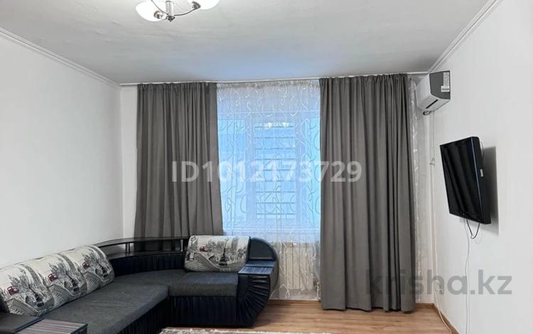 2-бөлмелі пәтер · 81 м² · 8/9 қабат, мкр Акбулак 139 — Чуланова-Момышулы-Рыскулова, бағасы: 36.8 млн ₸ в Алматы, Алатауский р-н — фото 2