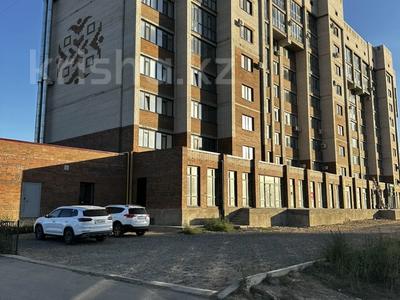 3-бөлмелі пәтер · 120 м² · 7/9 қабат, Алтын орда ш/а., Халел Досмухамедулы 19Г — угол проспекта Тауелсиздик, бағасы: 31.2 млн ₸ в Актобе, мкр. Алтын орда