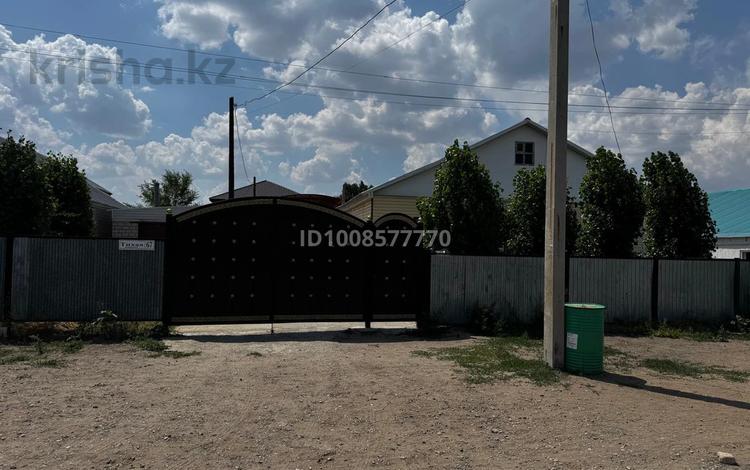 Отдельный дом · 4 комнаты · 150 м² · 14 сот., Жетыген 67 — ОСТ Райгаз, за школой Есет Б на верхней трассе за 26.4 млн 〒 в Актобе, жилой массив Заречный-4 — фото 2