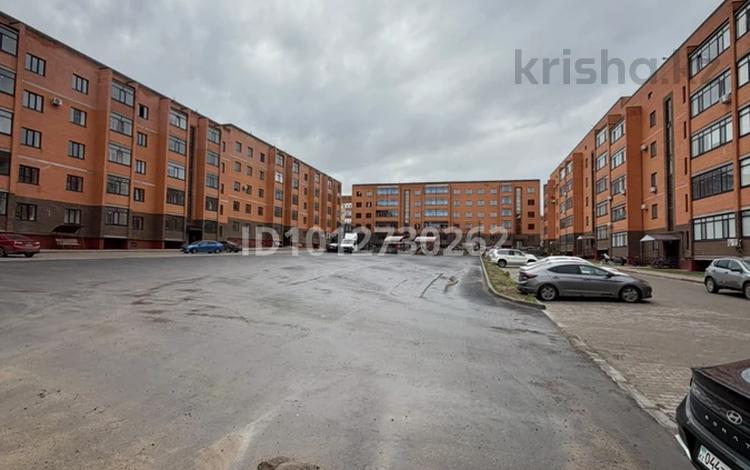 3-бөлмелі пәтер · 116 м² · 2/5 қабат, мкр. Алтын орда 42/1 — проспект алаш и мустафы шокая, бағасы: 36 млн ₸ в Актобе — фото 2