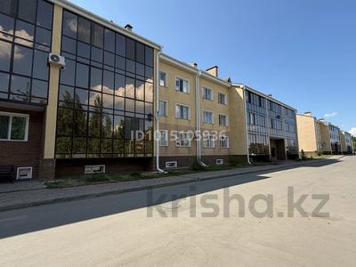 2-комнатная квартира · 100 м² · 1/3 этаж, Болашак 25 за 23.5 млн ₸ в Петропавловске