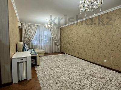 3-комнатная квартира, 86 м², 2/10 этаж, Иманбаева за 42 млн 〒 в Астане, Сарыарка р-н