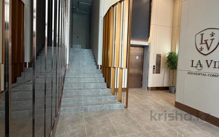 1-комнатная квартира · 43 м², Кошкарбаева 1/6 — Момышулы за 35.4 млн ₸ в Астане — фото 42