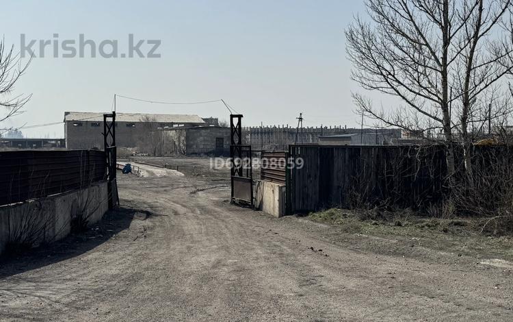 Өнеркәсіптік база 3 га, Станционная 11Б — По дороге на Самарку, бағасы: 90 млн 〒 в Шахтинске — фото 2