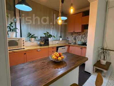 2-комнатная квартира · 58 м² · 1/9 этаж, мкр Аксай-1А за 35 млн ₸ в Алматы, Ауэзовский р-н