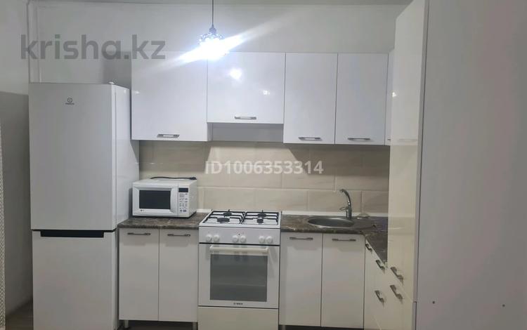 2-комнатная квартира · 67 м² · 4/5 этаж, Балапанова 16 за 27 млн 〒 в Талдыкоргане, мкр Бирлик — фото 2