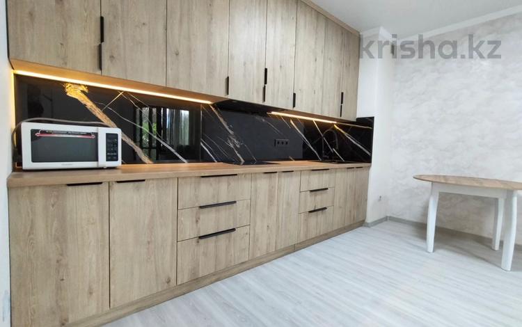 2-бөлмелі пәтер · 40 м² · 3/10 қабат, Тянь-Шаньская — Макатаева - Коперника, бағасы: 42 млн ₸ в Алматы, Медеуский р-н — фото 2