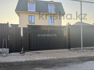 Отдельный дом · 18 комнат · 880 м² · 7.35 сот., мкр Таугуль-3 10 — Сауранбаева 10 за 550 млн ₸ в Алматы, Ауэзовский р-н