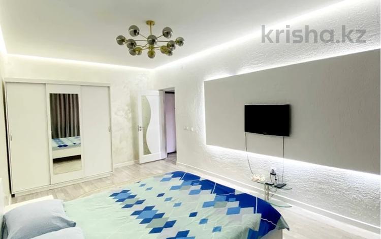 1-комнатная квартира · 40 м² · 2/4 этаж, Кабанбай Батыра за 2 000 〒 в Талдыкоргане — фото 2