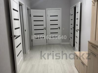 2-комнатная квартира · 80 м² · 8/10 этаж, мкр. Алтын орда, Алия Молдагулова 50а за 250 000 ₸ в Актобе