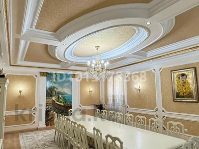 Жеке үй · 8 бөлме · 310 м² · 12 жүзд., "Шығыс 2" ш/а., бағасы: 120 млн ₸ в Актау, мкр "Шыгыс 2"