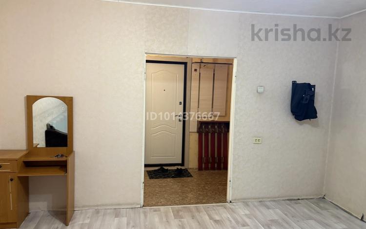 1-комнатная квартира · 42 м² · 8/10 этаж, мкр Юго-Восток, Мкр Степной 4 18 за 120 000 ₸ в Караганде, Казыбек би р-н — фото 2