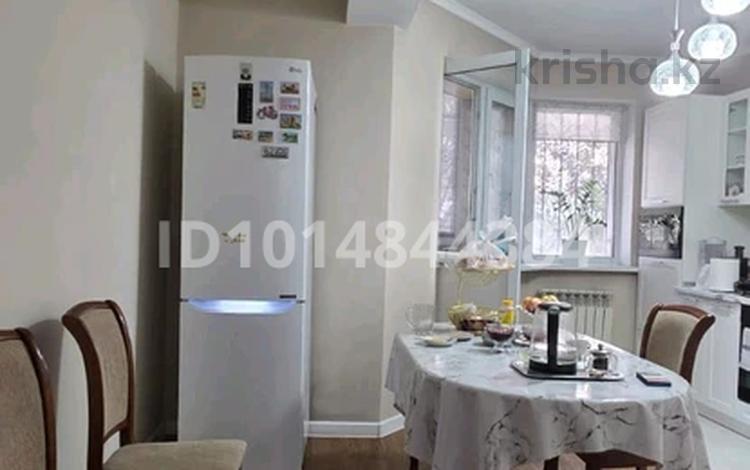 2-комнатная квартира · 90 м² · 1/5 этаж, мкр Думан-2 за 61 млн ₸ в Алматы, Медеуский р-н — фото 16