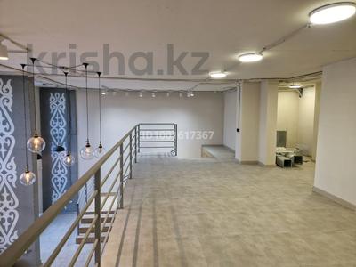Свободное назначение, офисы, магазины и бутики, общепит, салоны красоты, бани, гостиницы и зоны отдыха, фитнес и спорт, медцентры и аптеки, образование, развлечения, кабинеты и рабочие места, студии · 60 м² за 500 000 ₸ в Астане, Есильский р-н