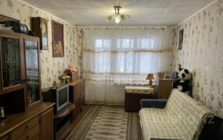 2-комнатная квартира, 45 м², 2/5 этаж, Абая за 13.5 млн 〒 в Уральске — фото 2