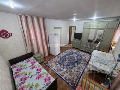 Отдельный дом · 1 комната · 20 м², Кенесары хана 105 — Молодежная за 35 000 〒 в Кенена Азербаева (Покровка)