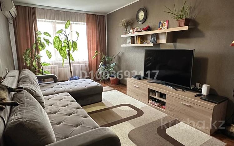 3-комнатная квартира · 64.1 м² · 6/9 этаж, мкр 8, Братьев Жубановых 293 за 22 млн 〒 в Актобе — фото 2