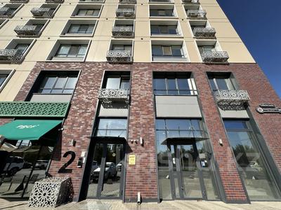 Свободное назначение, офисы, магазины и бутики, общепит, салоны красоты, фитнес и спорт, медцентры и аптеки, образование, развлечения, конференц-залы, кабинеты и рабочие места, студии · 113.5 м² за 1.4 млн 〒 в Шымкенте, Каратауский р-н