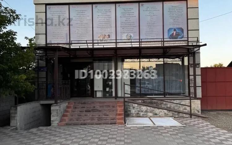 Еркін, кеңселер, сұлулық салондары, медорталықтар мен дәріханалар, білім орталықтары, ойын-сауық, конференц-залдар, кабинеттер және жұмыс орындары, студиялар · 300 м², бағасы: 500 000 ₸ в Таразе — фото 2