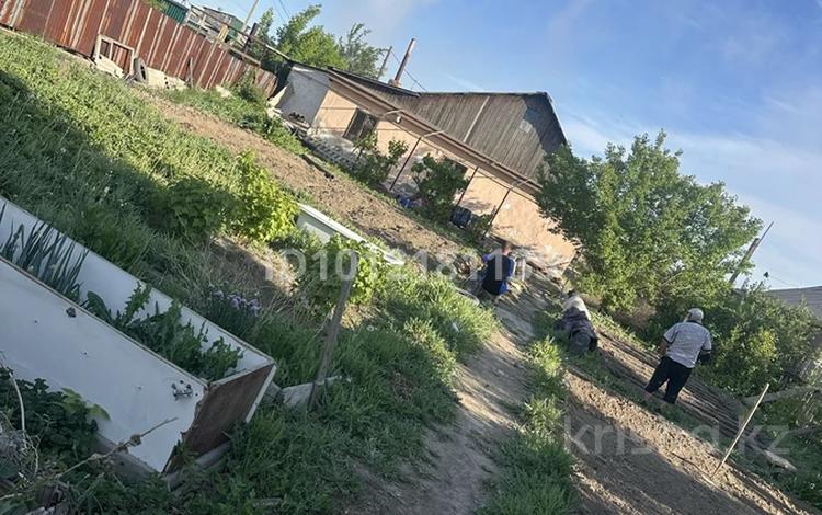 Отдельный дом · 3 комнаты · 100 м² · 10 сот., ул. Майлина 33 за 18 млн ₸ в Жезказгане — фото 2