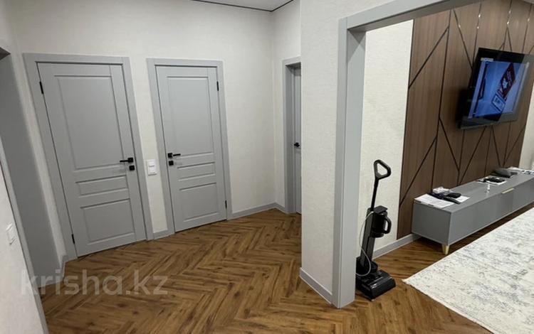 3-бөлмелі пәтер · 110 м² · 9/9 қабат, Самал 72/4, бағасы: 52 млн ₸ в Уральске — фото 4