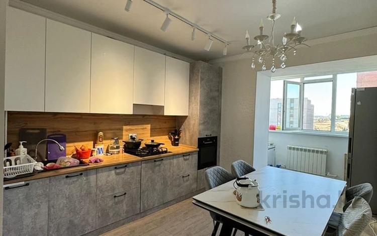 2-бөлмелі пәтер, 72 м², 4/5 қабат, мкр. Алтын орда 15 а, бағасы: 23 млн 〒 в Актобе, мкр. Алтын орда — фото 2