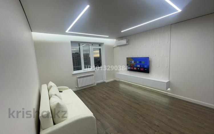 3-бөлмелі пәтер · 70 м² · 9/10 қабат, мкр Старый Аэропорт, Самал 82/1 — Коняхина, бағасы: 300 000 ₸ в Уральске — фото 2