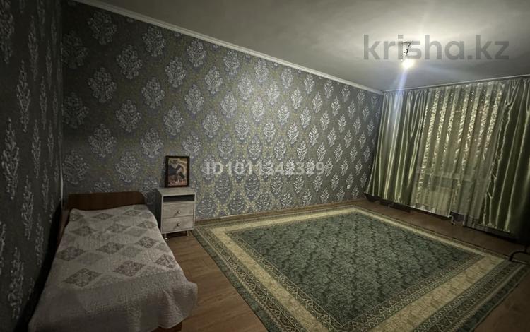 2-комнатная квартира · 70 м² · 3/9 этаж, мкр Нуркент — Рыскулова Момышулы за 200 000 ₸ в Алматы, Алатауский р-н — фото 9
