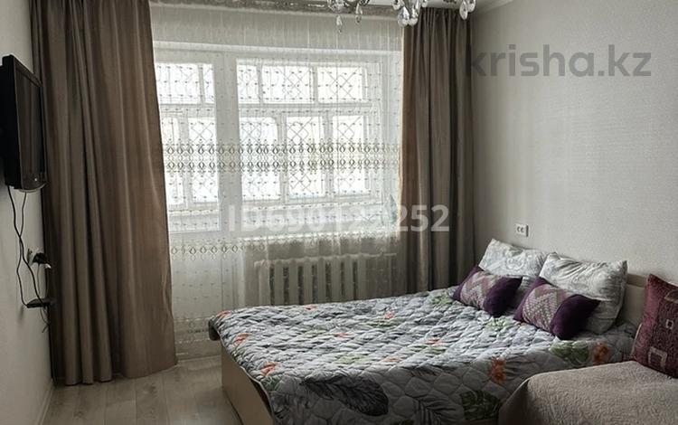 1-комнатная квартира, 33 м², 1/9 этаж посуточно, Кривенко 81 за 9 000 〒 в Павлодаре — фото 2