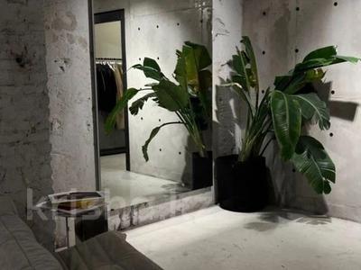Коммерциялық жылжымайтын мүлік в Алматы: Еркін · 1100 м², бағасы: ~ 1.8 млрд 〒 Еркін · 1100 м², бағасы: ~ 1.8 млрд 〒 в Алматы, Алмалинский р-н